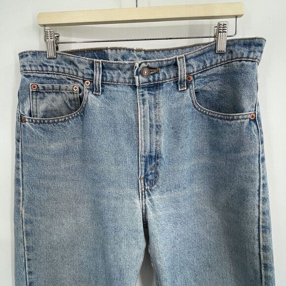 Levi’s Blue Light Wash Red Tab 505 Regular Fit Straight Leg Jeans Size 34x30 Mad - Picture 2 of 9